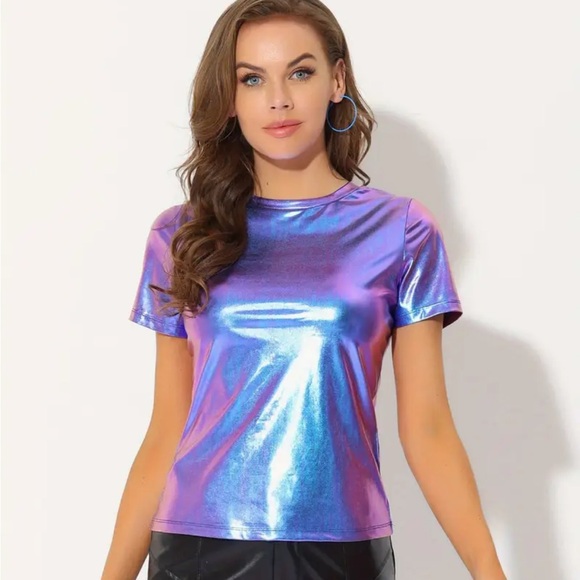 NWT! Purple shiny iridescent holographic short sleeve top, M. - Picture 1 of 8